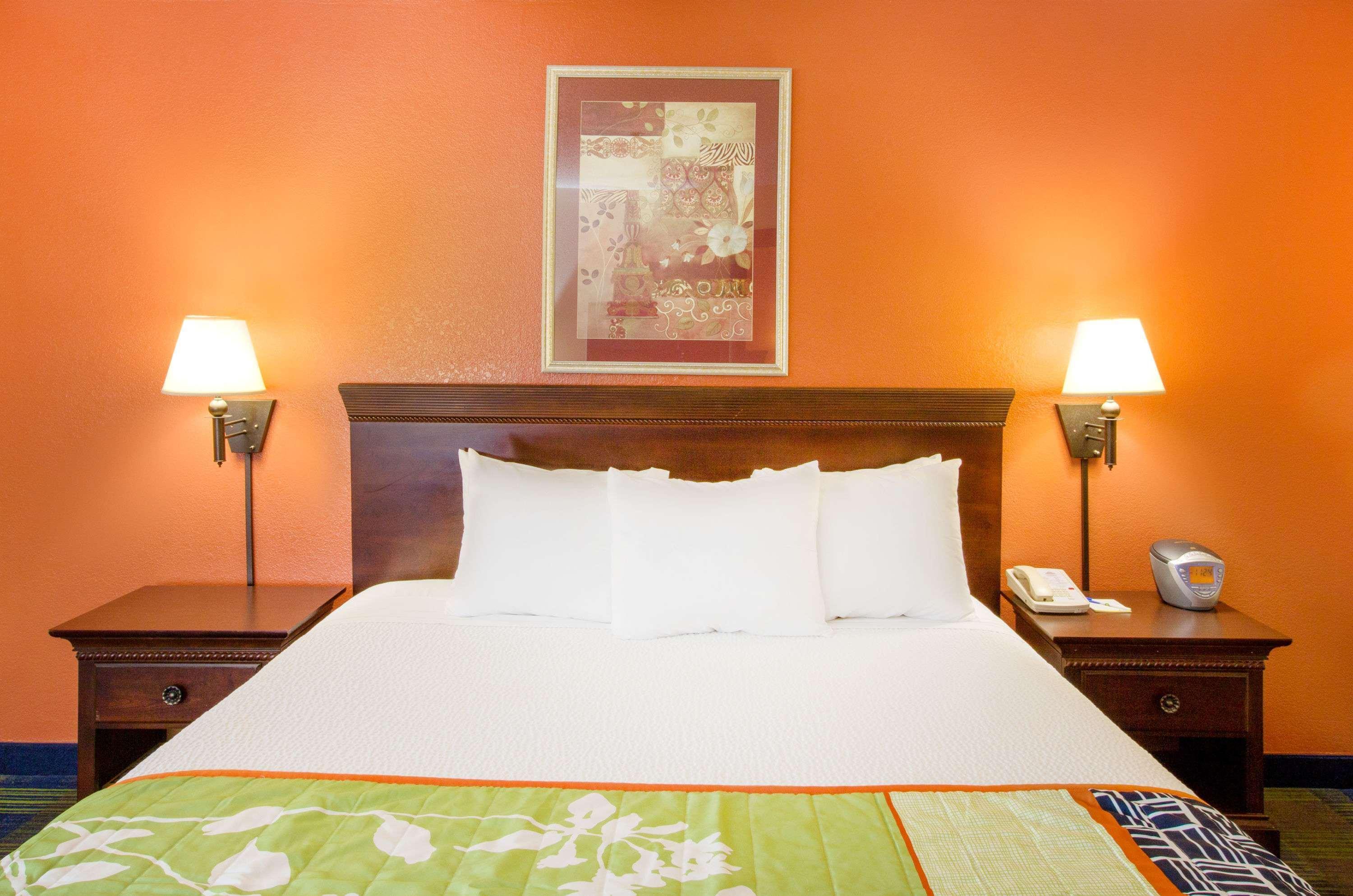 Days Inn By Wyndham Fremont Luaran gambar
