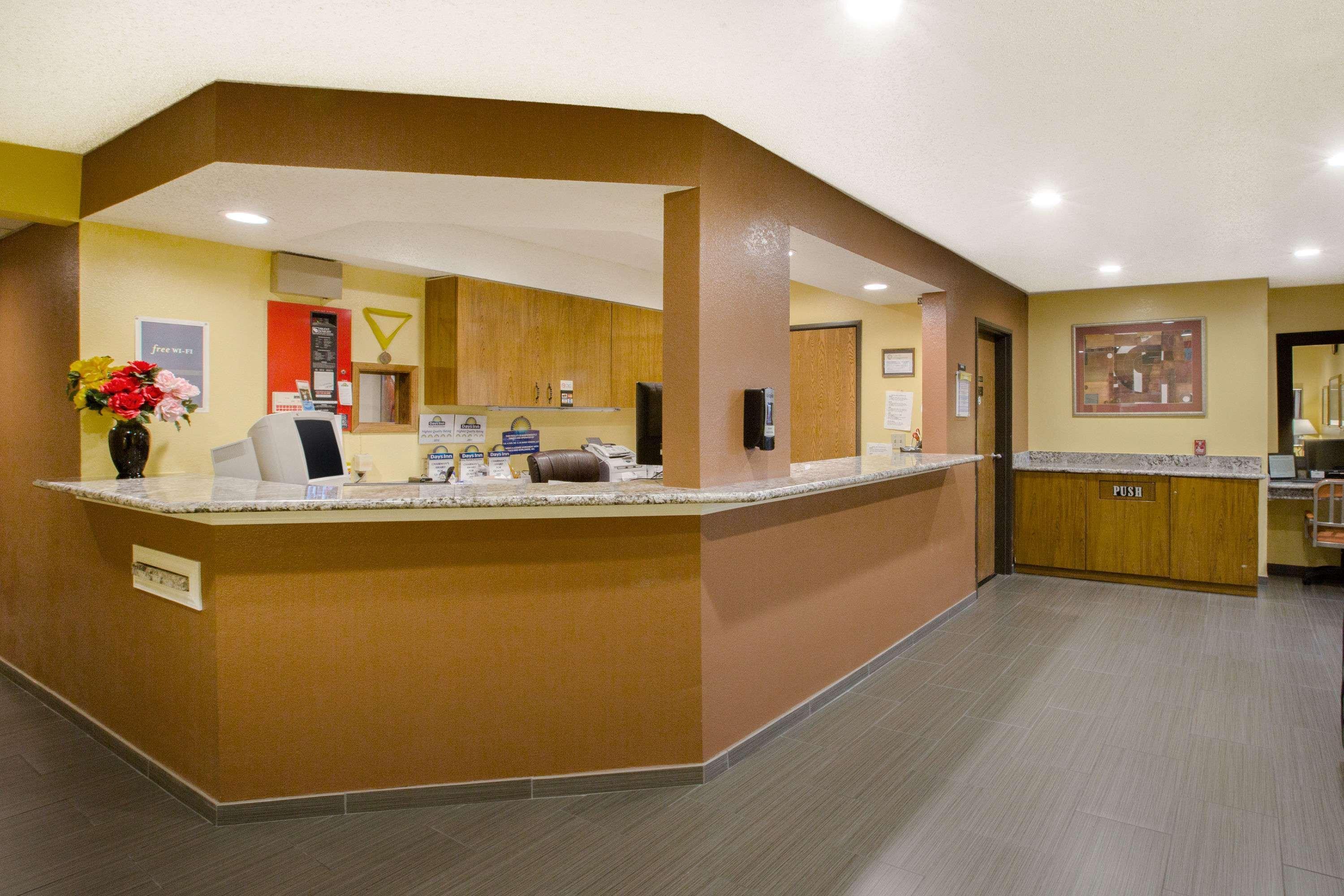 Days Inn By Wyndham Fremont Luaran gambar